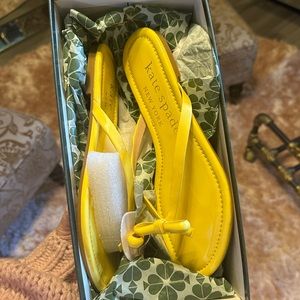 ♠️ KATE SPADE ♠️ Butter Yellow Sandals, size 8.5